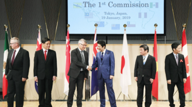安倍元首相が日本を地経学の中に位置づけた意味（地経学ブリーフィング）