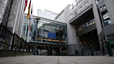 欧州議会選挙2024　2つの「疲れ」表出と2つの域外脅威への対抗（地経学ブリーフィング）