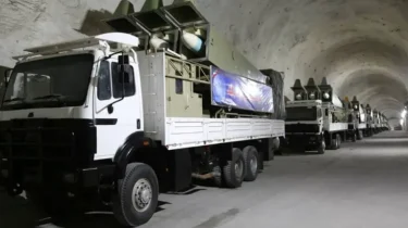 イランの戦い方と日本への軍事的教訓:抗堪化された指揮統制とトンネルの効果(地経学ブリーフィング)